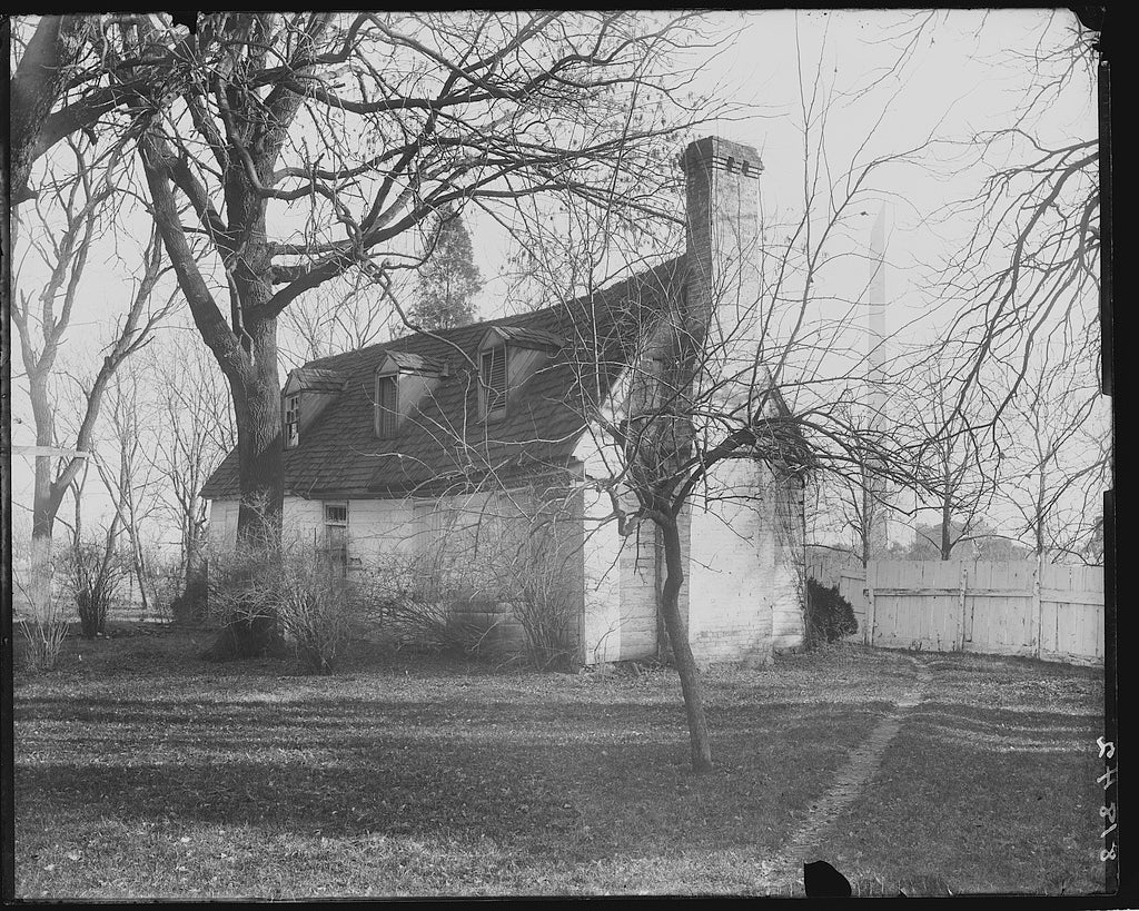 Photo of the Burns cottage in Washington DC
