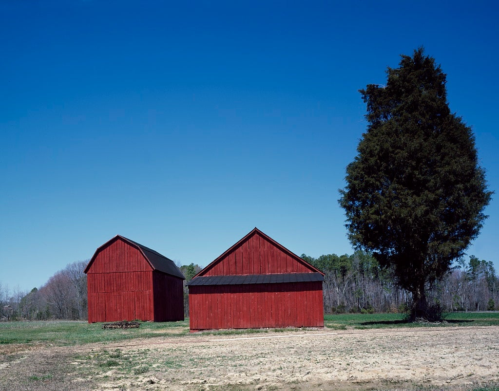 Red barns on Amish farm in Southern Maryland. (Source: Library of Congress)