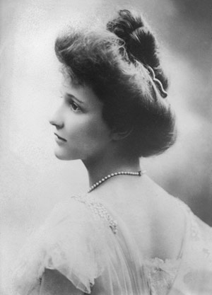 Lady Nancy Astor was a native Virginian who was the first woman to hold a seat in the British Parliament. (Photo source: Wikipedia)