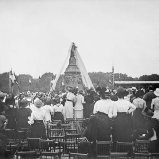Unveiling of Confederate Memorial at Arlington National Cemetery, 1914. (Source: Library of Congress)