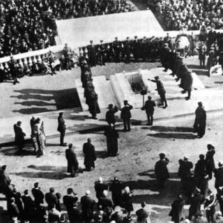 Burial of the first official unknown soldier from World War I, on Nov. 11, 1921. Credit: U.S. Army