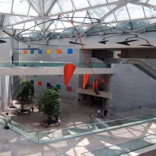 Interior view of the East Building of the National Gallery of Art (Credit: Rob Young on Wikimedia Commons, licensed via Creative Commons Attribution 2.0 Generic license)