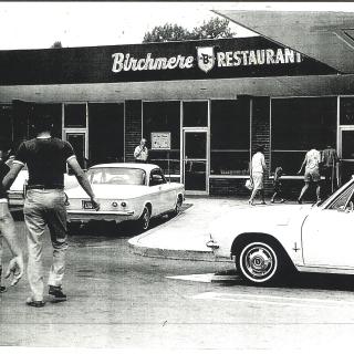 Exterior of the original Birchmere location
