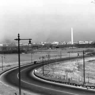 George Washington Memorial Parkway. (Photo source: Library of Congress)