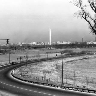 George Washington Memorial Parkway. (Photo source: Library of Congress)