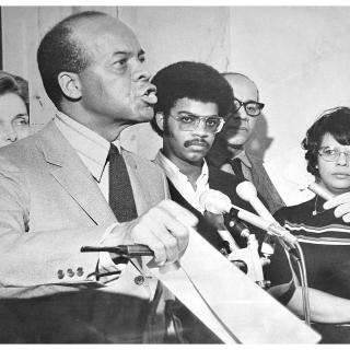 Julius Hobson announces his candidacy for District Delegate in January 1971