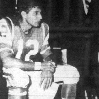 Joe Namath talks with Jets coach Weeb Ewbank during Namath's professional debut in Alexandria, Virginia, August 7, 1965. (Source: Alexandria Gazette)