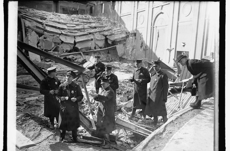 Authorities inspect rubble in aftermath of Knickerbocker Theater collapse. (Source: Library of Congress)