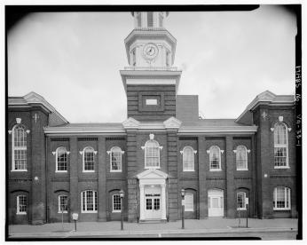Historic American Buildings Survey photo of Alexandria City Hall. Benjamin Thomas was lynched not far from here in 1899. (Source: Library of Congress)