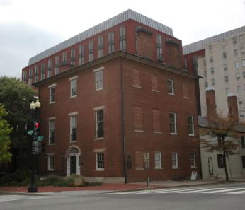 Exterior of Decatur House (Source: Wikimedia Commons) 