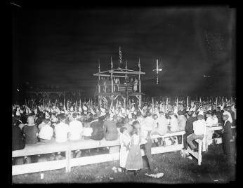 Crowd gathers for Ku Klux Klan rally. (Source: Harris & Ewing collection, Library of Congress)
