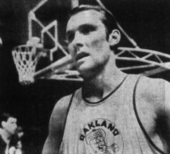Oakland Oak Rick Barry in the 1969 ABA All-Star Game. (Source: Public Domain via Wikipedia) Rick Barry representing the Oakland Oaks in the 1969 ABA All-Star Game. (Source:Public Domain via Wikipedia)