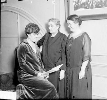 Carrie Weaver Smith with Jane Addams