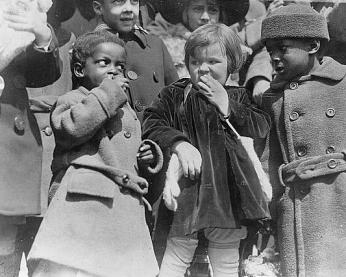 Three kids eating eggs on White House lawn