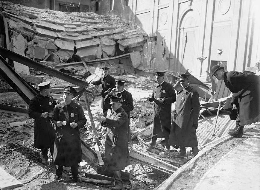 Authorities inspect rubble in aftermath of Knickerbocker Theater collapse. (Source: Library of Congress)