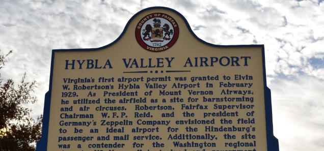 Historical marker detailing old Hybla Valley airport. (Source: Wikipedia)